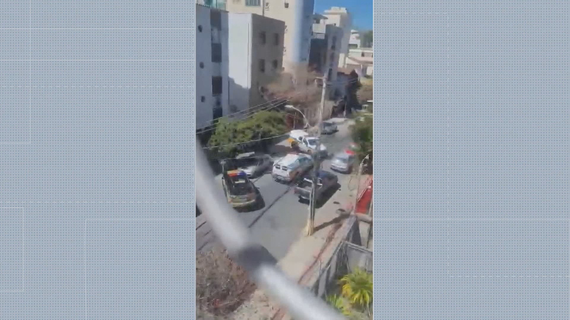 Ladrões invadem prédio, levam joias e conseguem fugir em meio a cerco de policiais