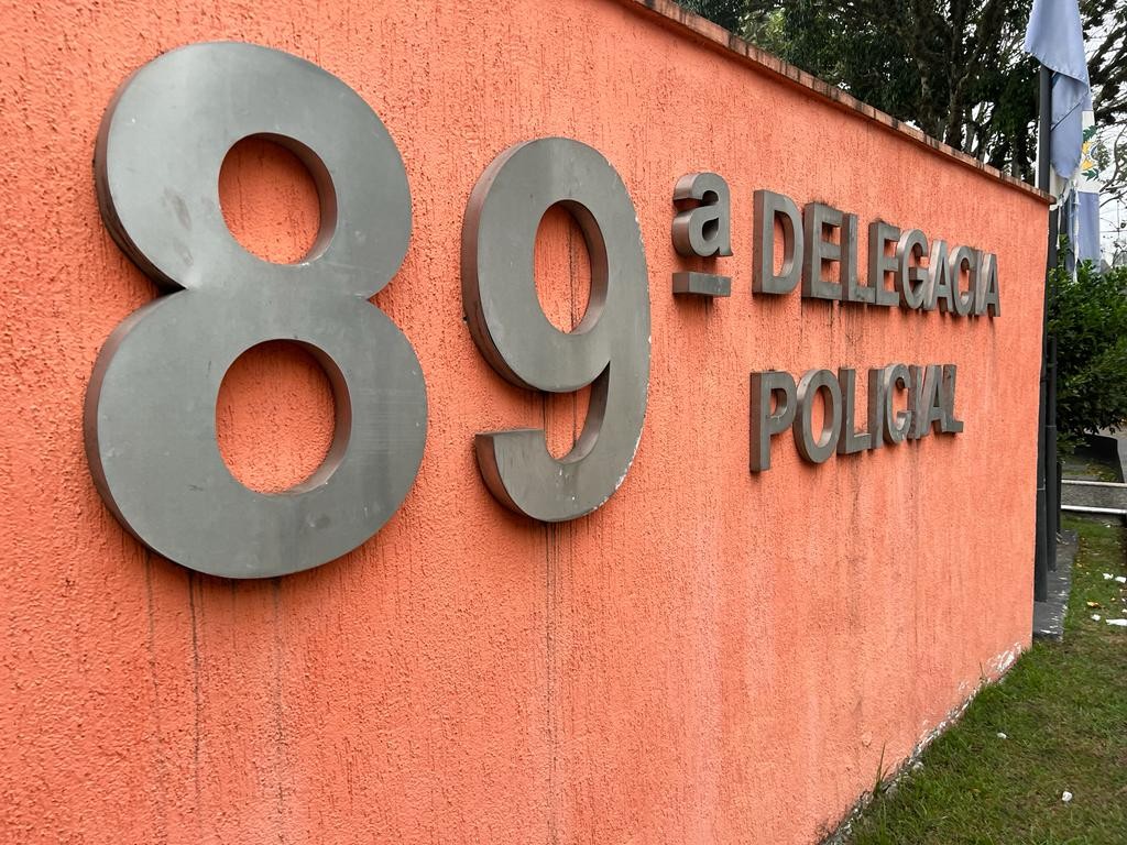 Homem é baleado nos braços e na perna em Resende