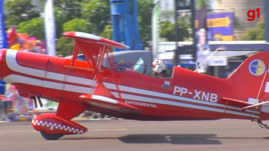 Piloto recriou cena de 'Top Gun' em evento aéreo um dia antes de morrer em queda de avião em Bauru - Programa: G1 TV TEM 