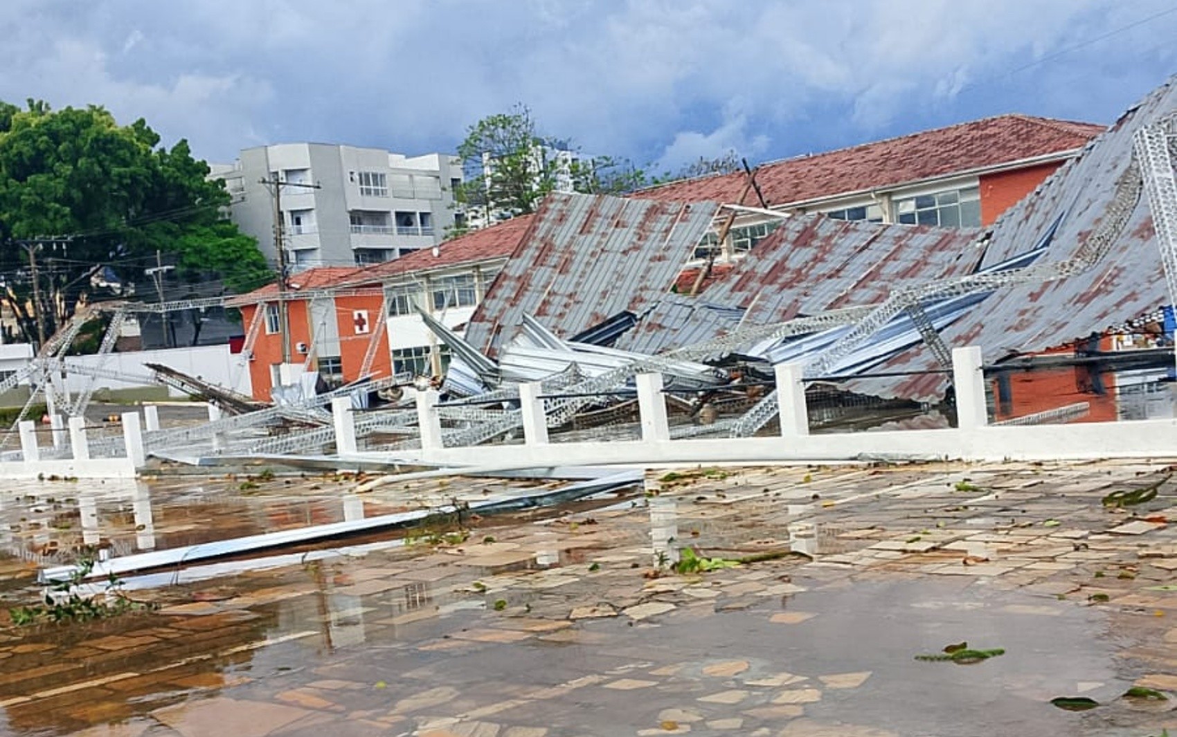 VÍDEO: Chuva de granizo atinge ao menos nove cidades e provoca danos no Sul de Minas