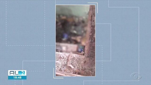 Dois trabalhadores caem em poço de elevador em obra no bairro de Jacarecica, em Maceió