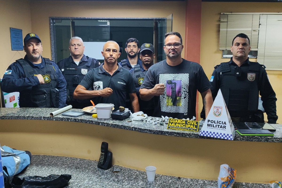 Maconha, cocaína e haxixe são apreendidos em operação contra o tráfico em Porciúncula; dois suspeitos foram presos