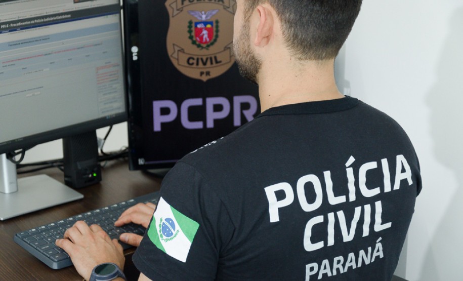 Adolescente do Paraná é investigado após ameaçar divulgar 'nudes' da ex de 15 anos que vive nos EUA, diz polícia