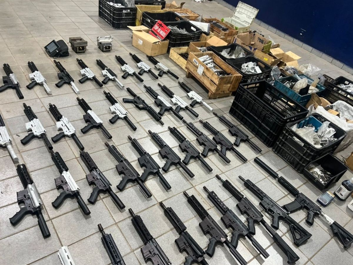 Justiça adia depoimentos de acusados de integrar quadrilha transnacional que fabricava e vendia armas clandestinas