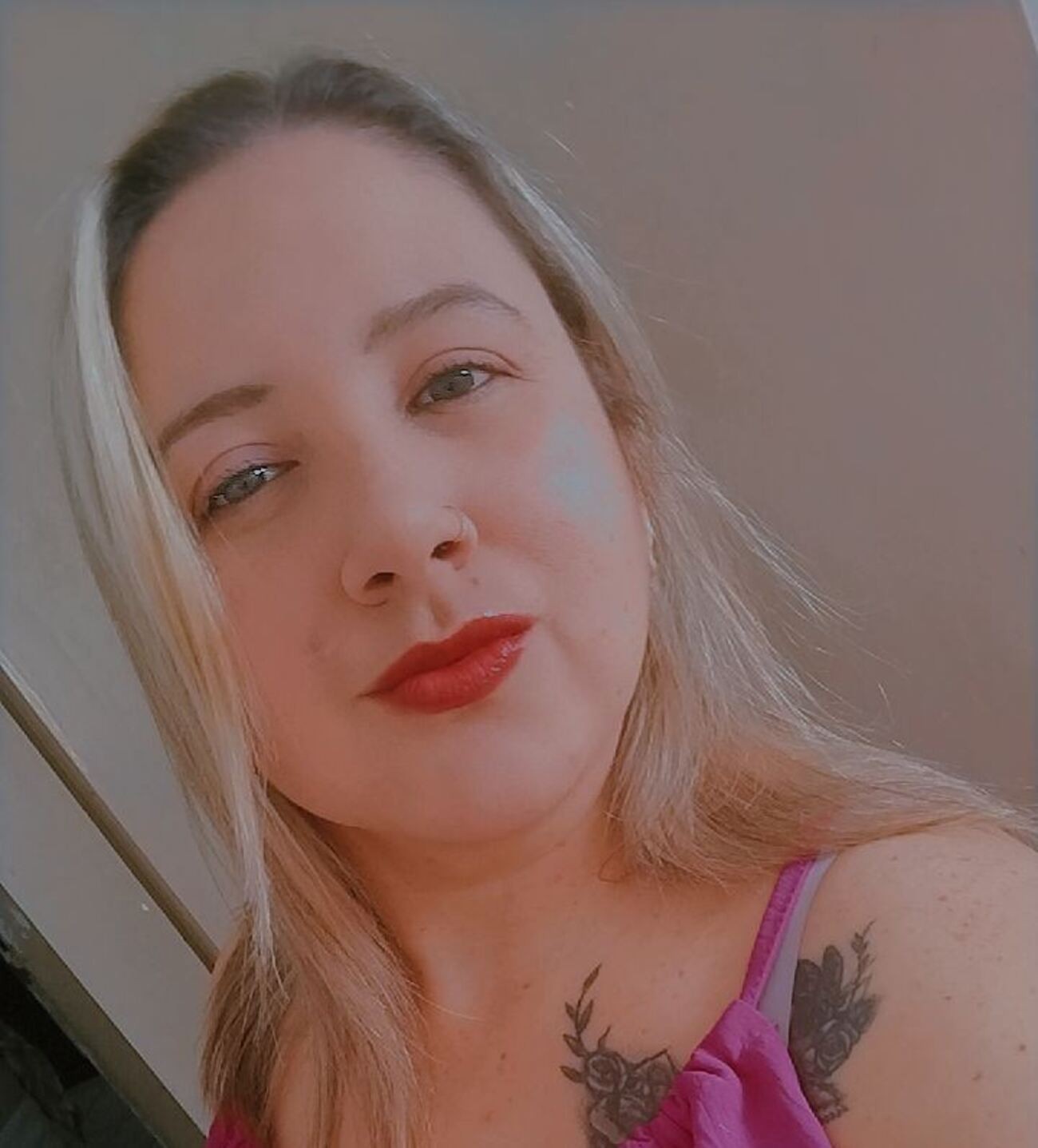 Mulher é assassinada a facadas pelo companheiro no interior de SP