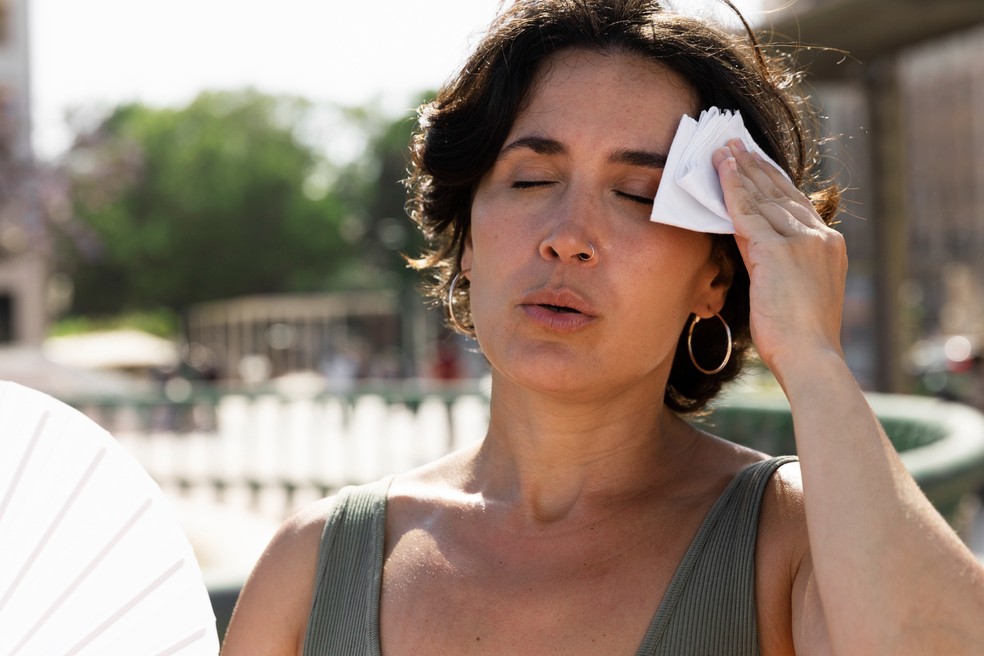 Com o aumento da expectativa de vida, as mulheres terão mais de um terço de vida nessa fase do climatério — Foto: Freepik