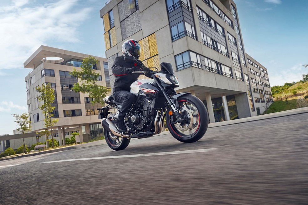 Honda CB 500 Hornet — Foto: divulgação/Honda