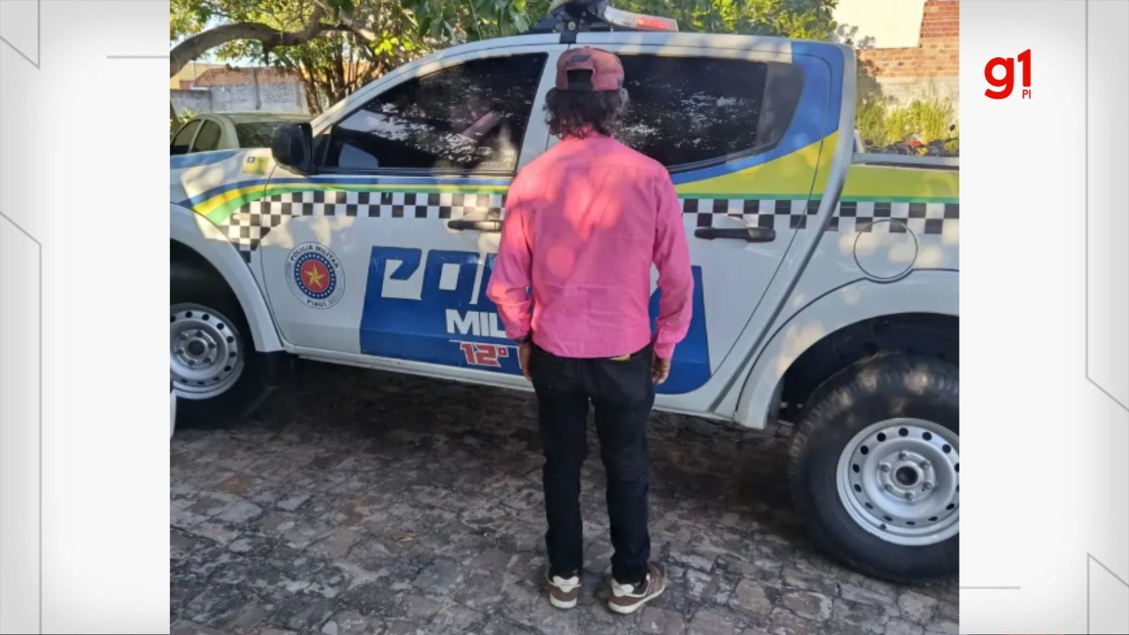 Suspeito de estuprar cadela é preso no PI após ser flagrado de cueca em rede com o animal, diz polícia