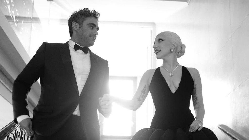 Nasce Rose Bean Polansky, primeira filha de Lady Gaga e Michael Polansky