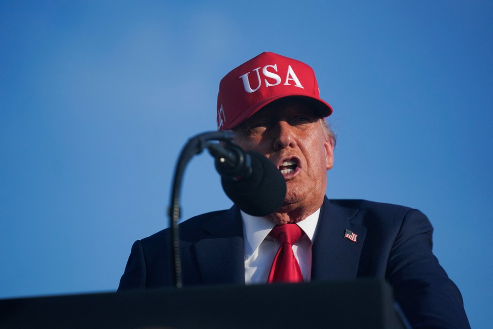 Trump anuncia tarifa adicional de 10% para 'qualquer país que se alinhar às  políticas do Brics' | Economia | G1