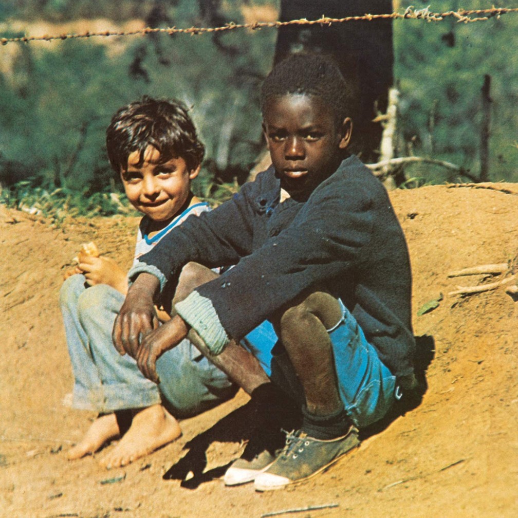 Capa do álbum 'Clube da Esquina' (1972), de Milton Nascimento e Lô Borges — Foto: Cafi