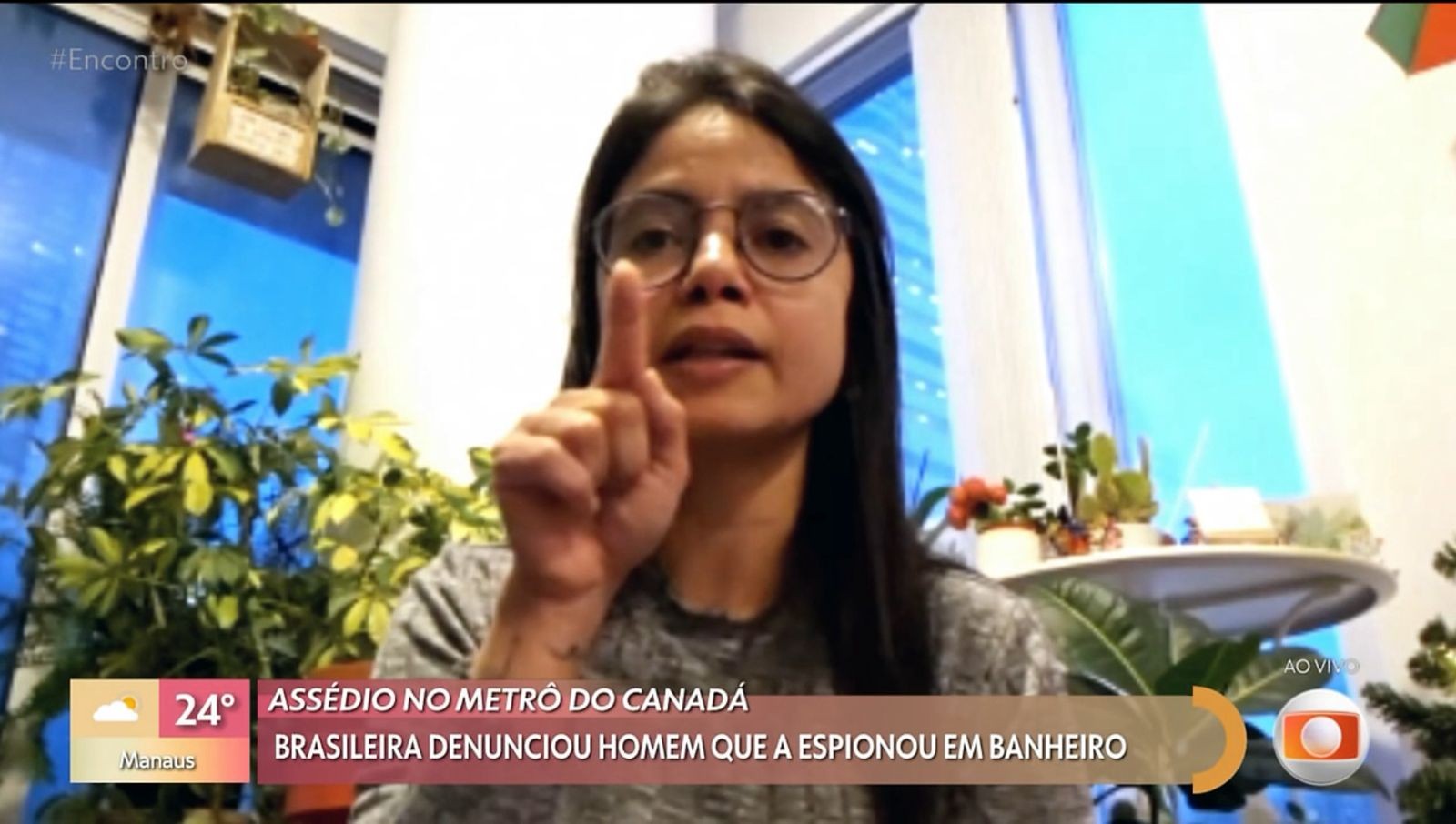 'Pico de ansiedade quando lembro do rosto dele', diz brasileira espionada por estranho em banheiro feminino de estação de metrô no Canadá