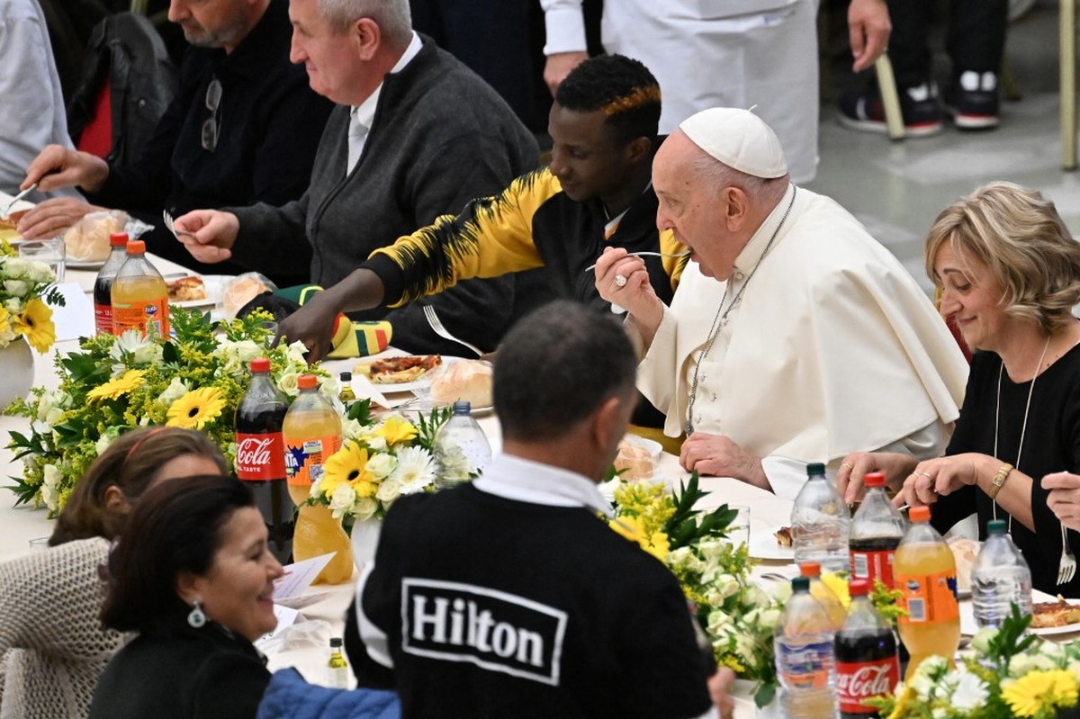 Papa Francisco cancela discurso em reunião com rabinos após