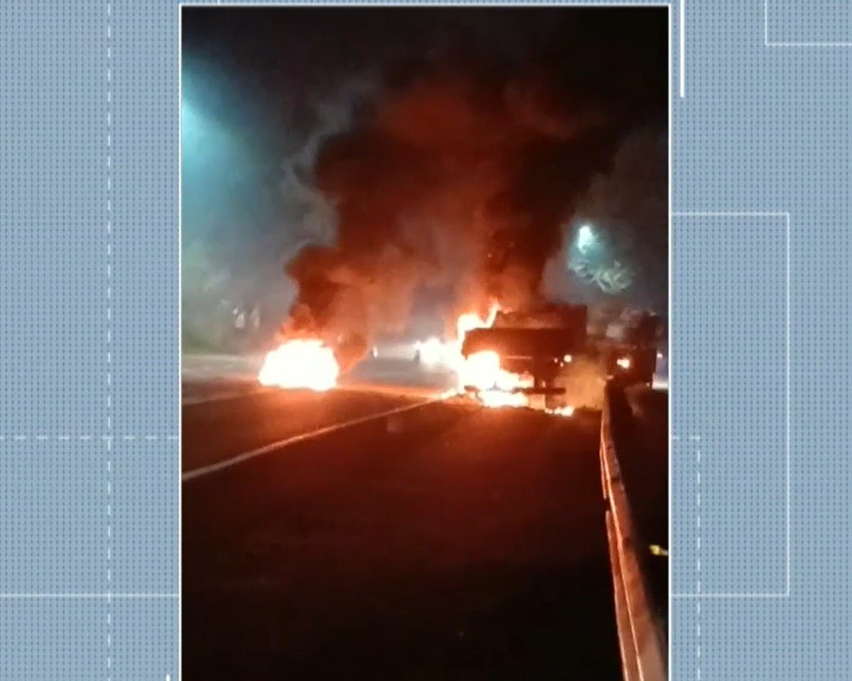 Caminhão pega fogo na BR-101 e engavetamento causa lentidão no Centro de Campos