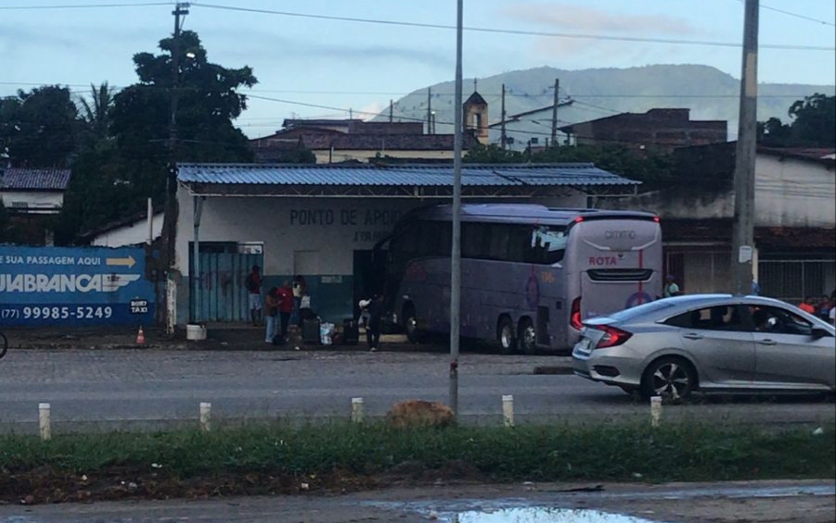 Motorista de ônibus que invadiu rodoviária na Bahia fugiu do local após o acidente; duas mulheres morreram