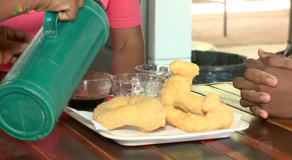 Sabor de família: mulheres do Piauí preservam receita de bolo frito há 50 anos