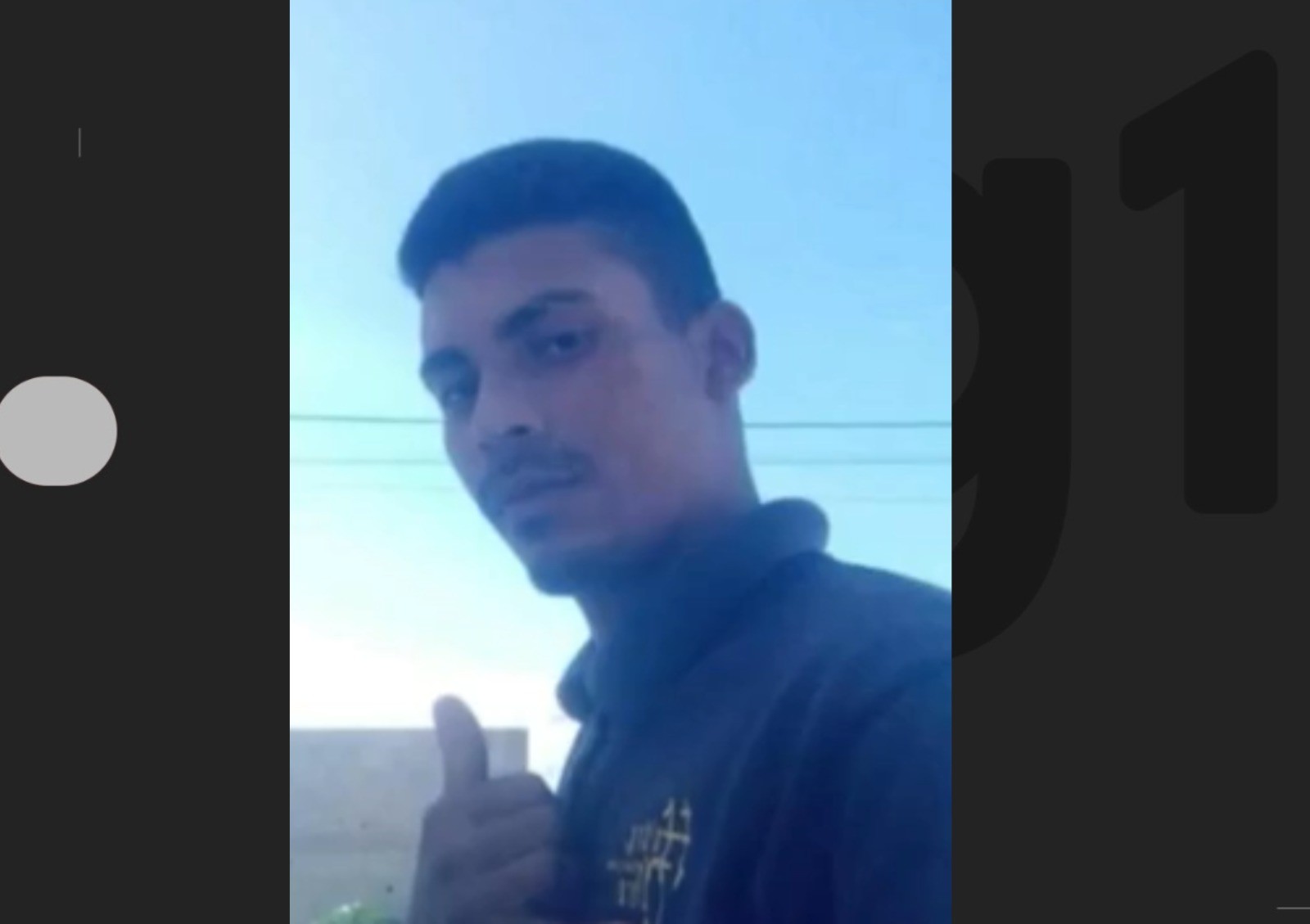 Jovem de 26 anos morre após ser baleado com tiro de espingarda na frente de casa na Bahia 