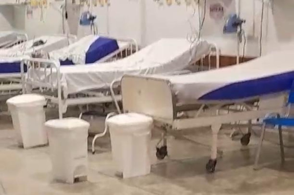 Chão da unidade ficou alagado — Foto: Divulgação