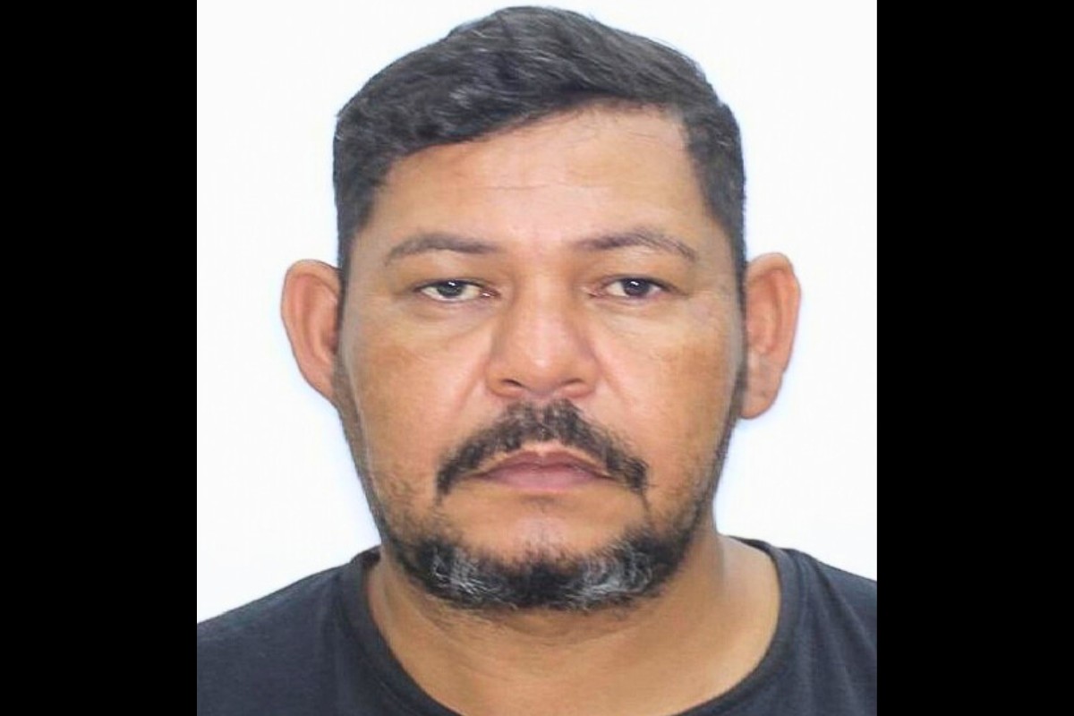Polícia divulga foto de suspeito de matar jovem na frente do pai em Praia Grande e pede denúncias