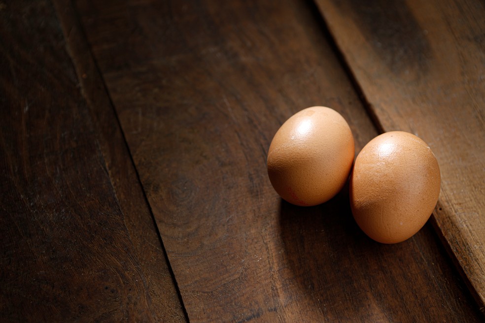 Dois ovos por dia: o que a ciência diz sobre segurança, colesterol e saúde do coração — Foto: Adobe Stock
