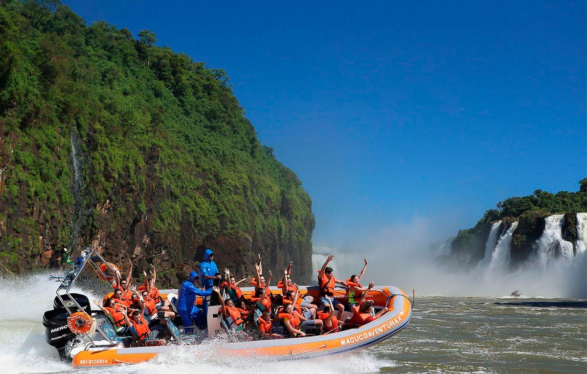 Um mês após turista holandês morrer nas Cataratas do Iguaçu, Marinha ainda não concluiu inquérito sobre acidente 