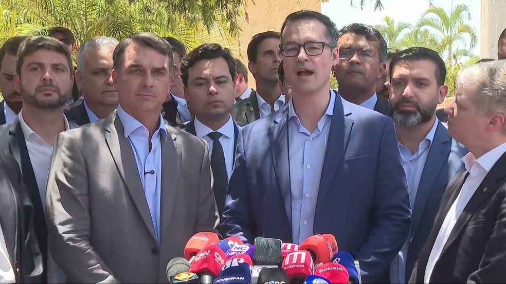 Após anúncio de Zema, partido Novo também declara apoio a Flávio Bolsonaro  | G1