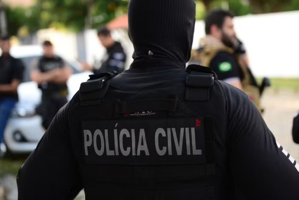 Polícia Civil prende homem suspeito de ordenar morte de mulher trans em Fortaleza. — Foto: Polícia Civil/ Divulgação.
