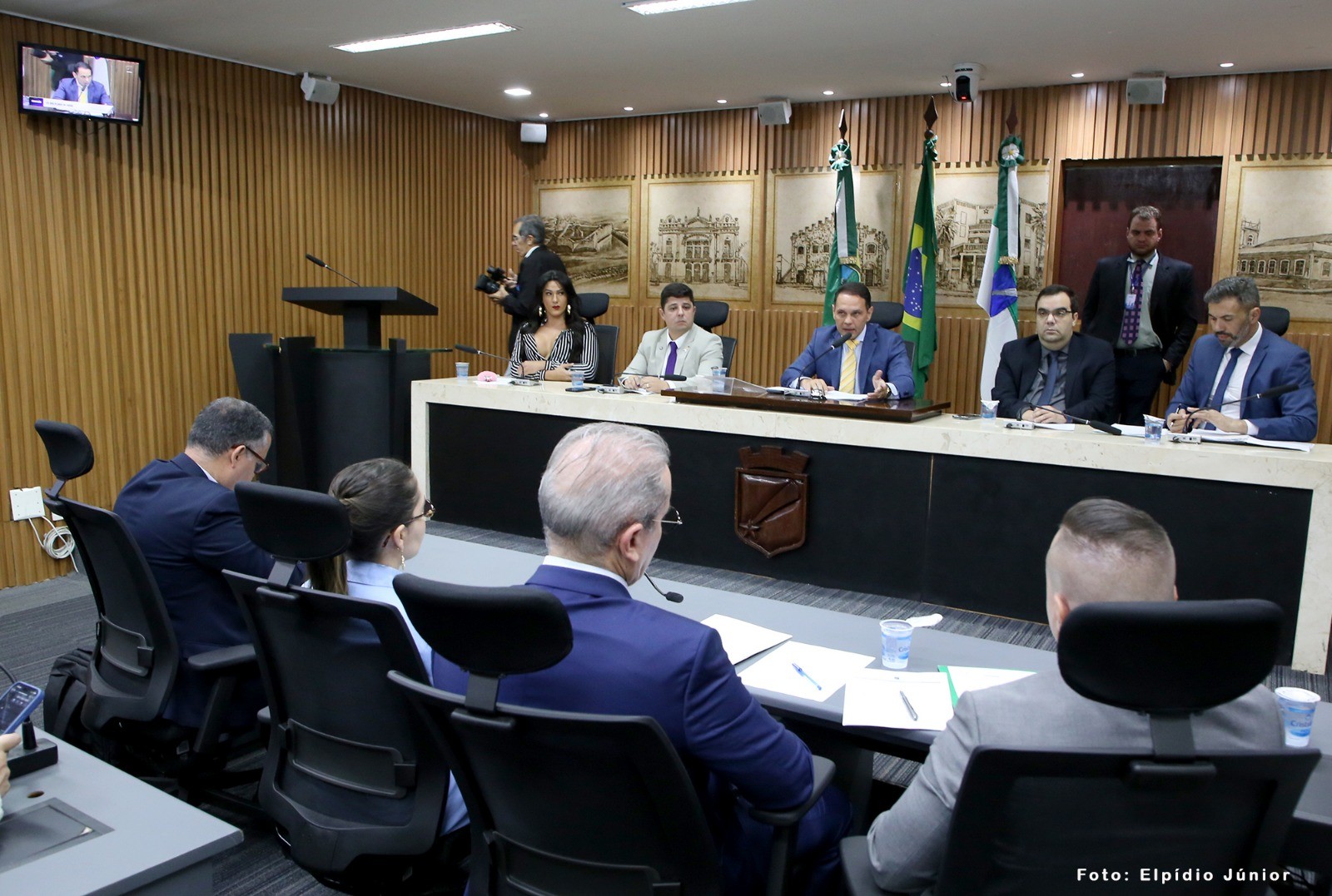 CEI dos planos de saúde: Vereadores recebem operadoras para apurar falhas no atendimento a crianças com autismo