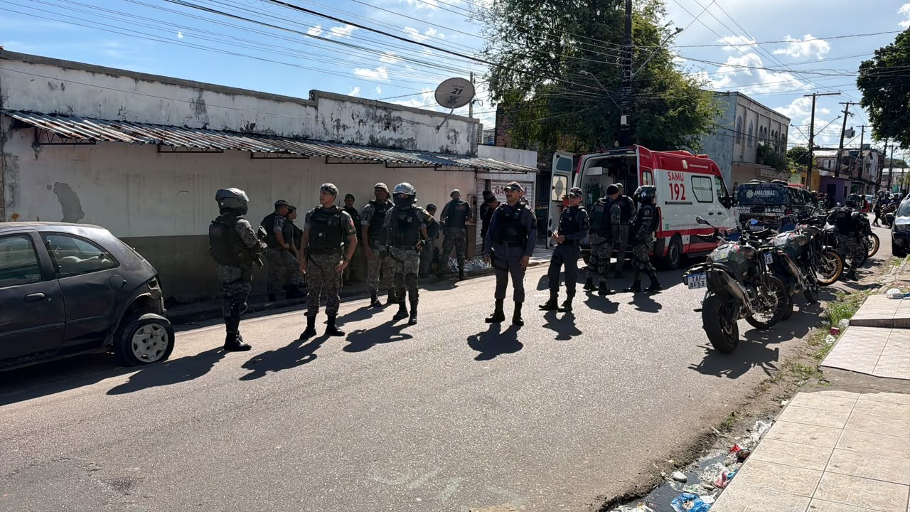 Homem é baleado por PMs após apontar arma de brinquedo durante abordagem em Manaus