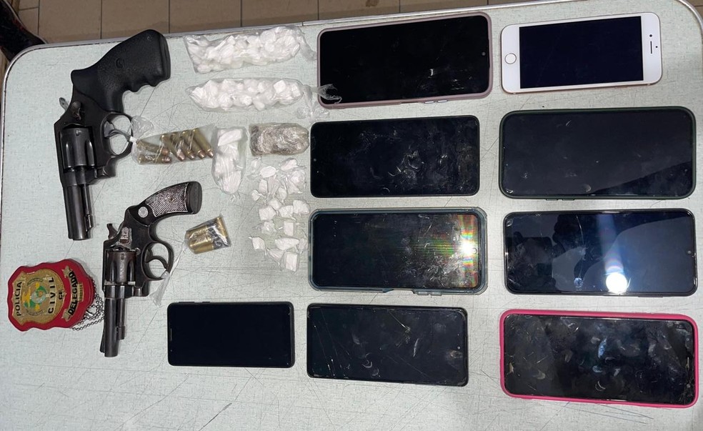 Operação Lisius cumpriu 41 mandados de busca e apreensão e 17 mandatos de prisão — Foto: PCCE