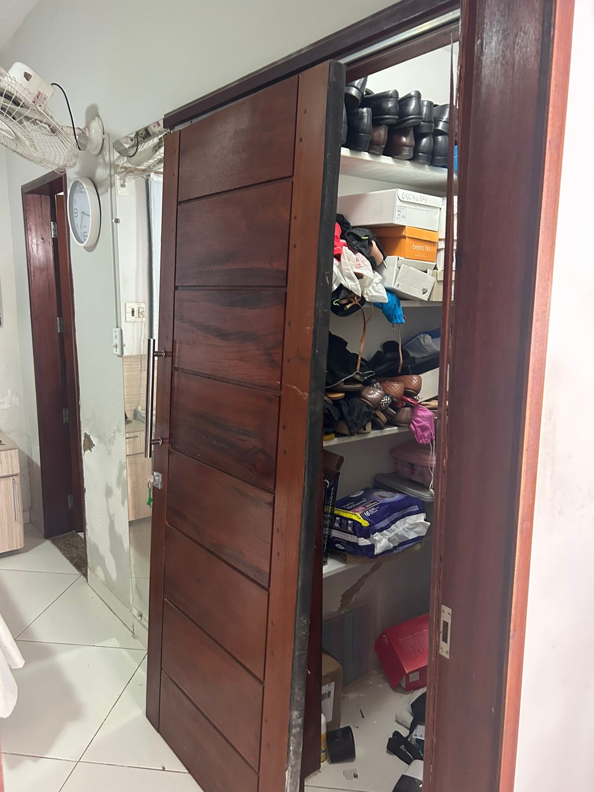 Idosa assaltada por policial militar pediu para não ser trancada no closet: 'Traumatizada'
