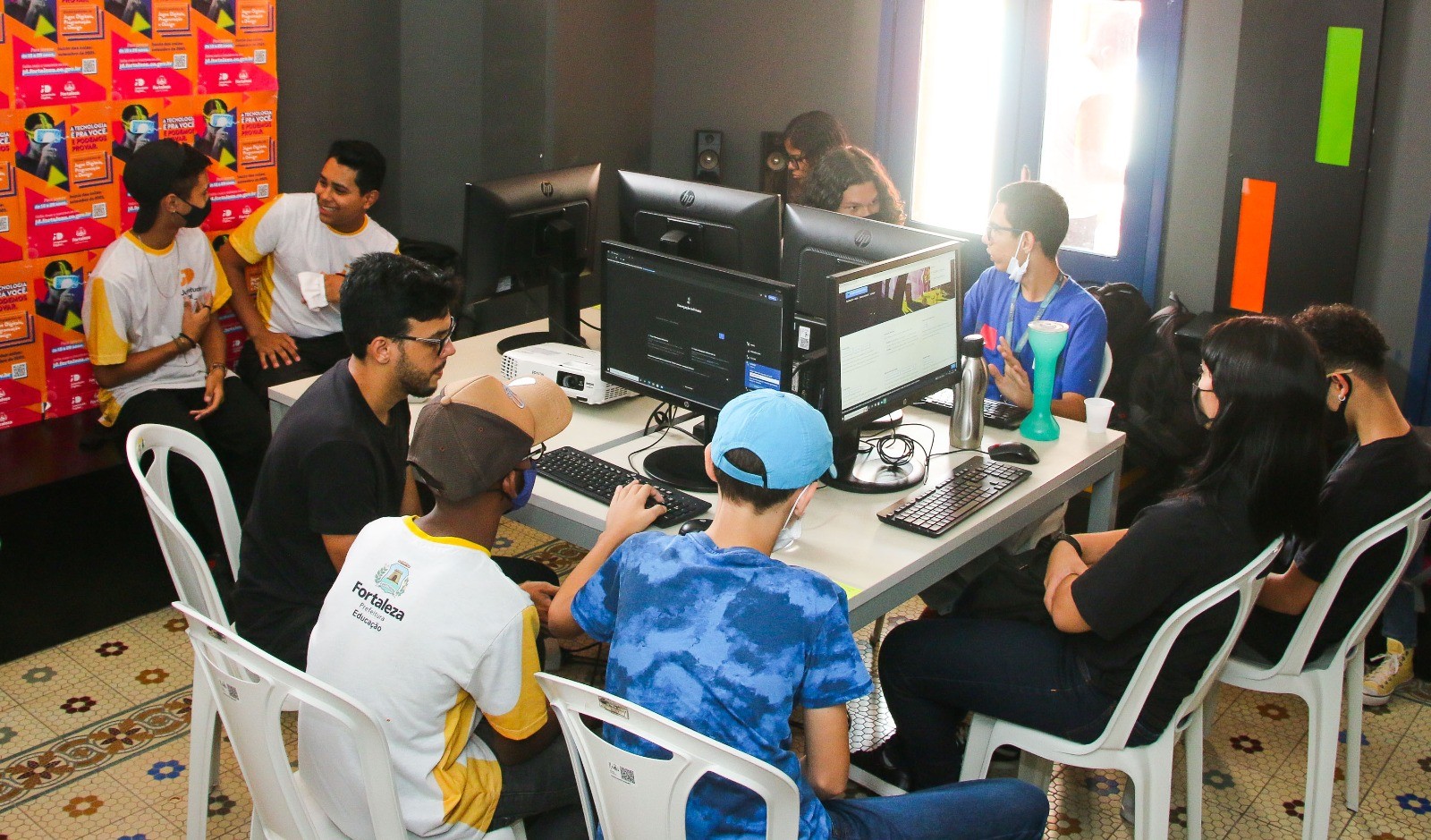 Prefeitura abre inscrições para curso de manutenção e montagem de computadores, em Fortaleza; confira