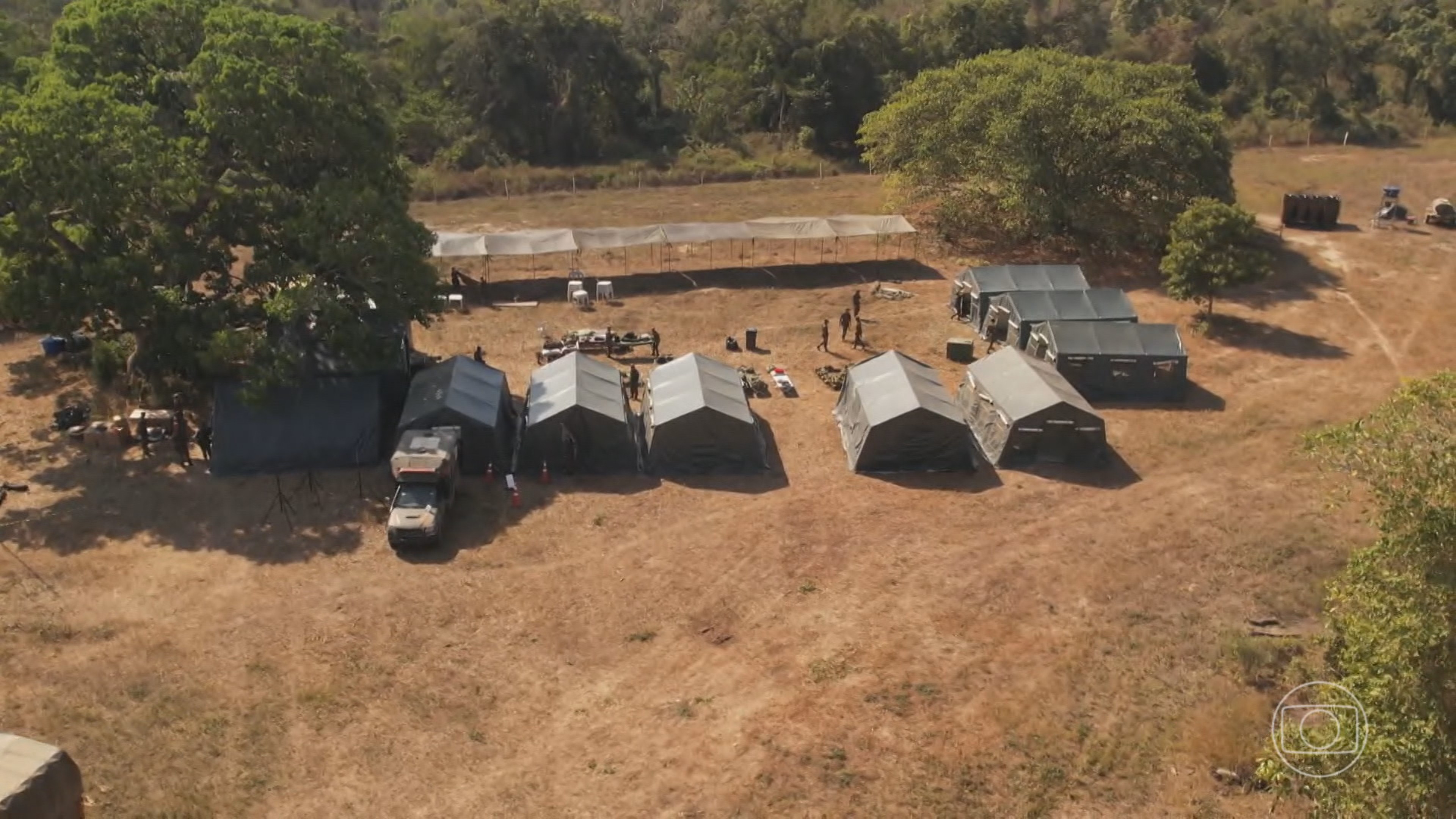 Exército ajuda no combate ao fogo no Pantanal em Mato Grosso 