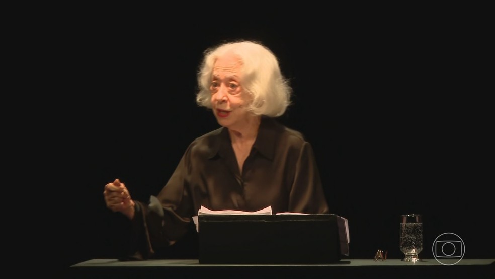 Fernanda Montenegro interpreta contos e crônicas em recital gratuito para 700 pessoas na ABL — Foto: Reprodução/TV Globo