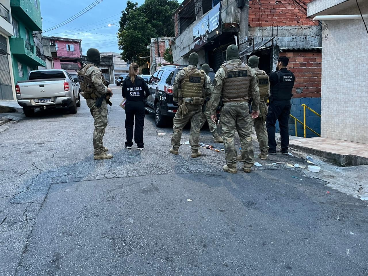 Golpe do 'falso presente': 11 investigados por golpes em Cuiabá são alvos da polícia em SP