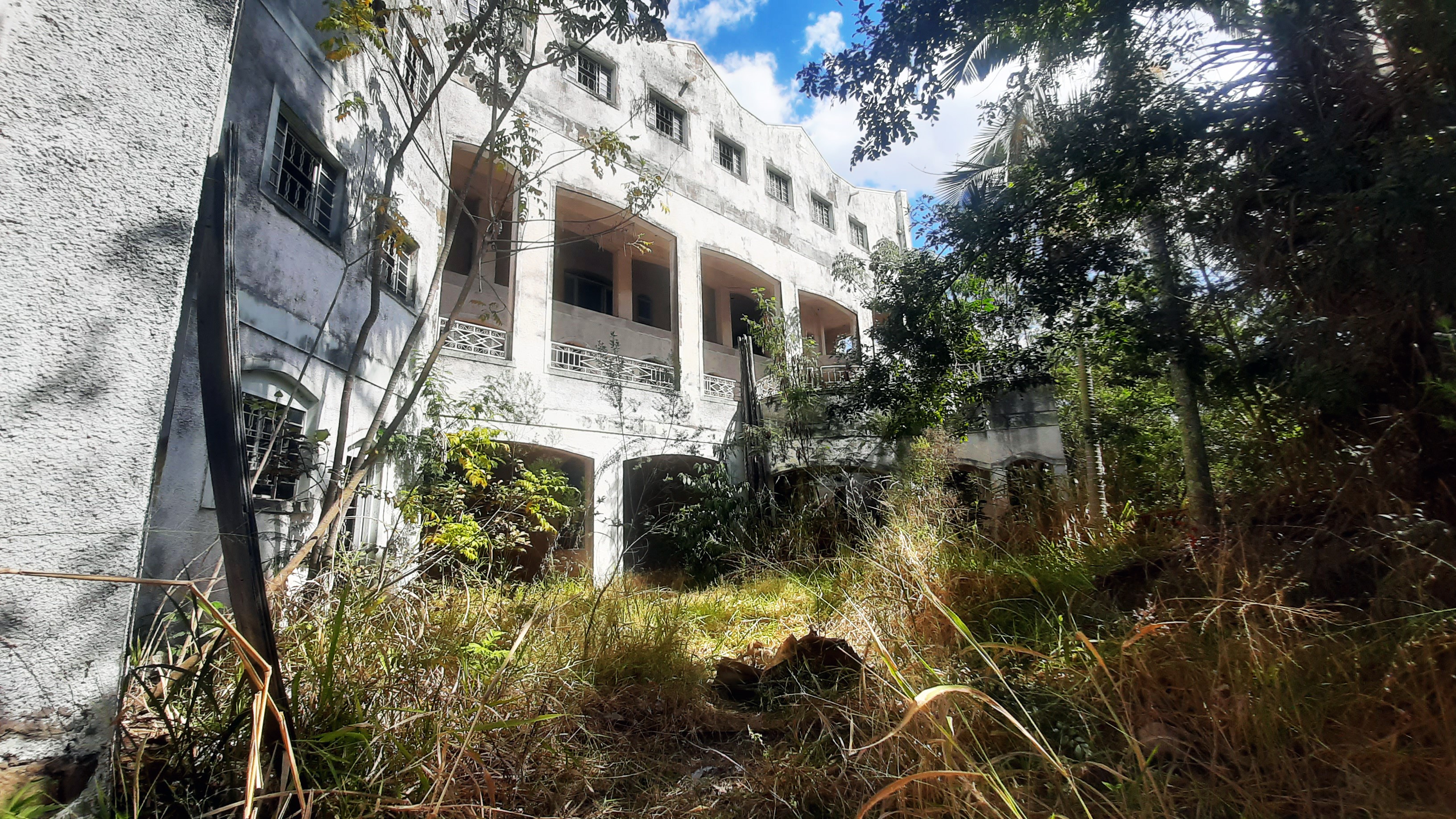 Sem interessados em leilões judiciais, castelo de R$ 15 milhões do ...