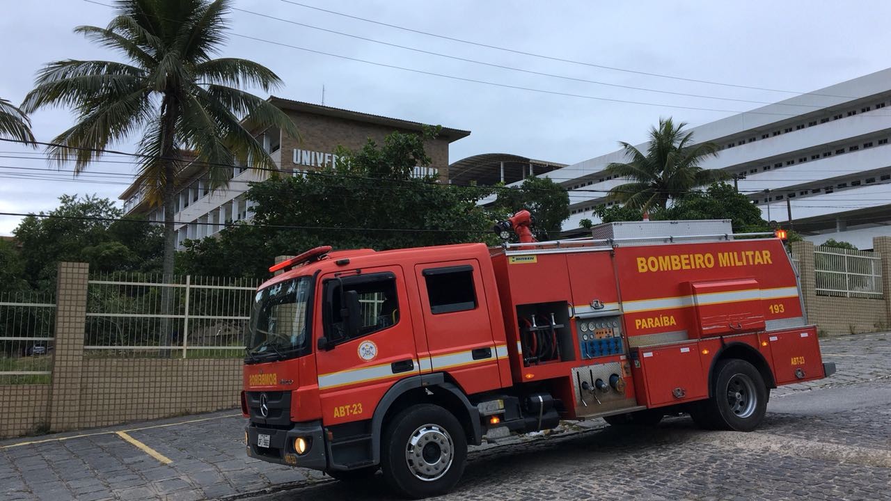 Princípio de incêndio em sala de fisioterapia suspende atendimentos na UEPB, em Campina Grande
