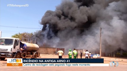 Incêndio na Arno 42 forma cortina de fumaça