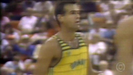 Morre Oscar Schmidt, o 'Mão Santa', maior ídolo do basquete brasileiro - Programa: Jornal da Globo 