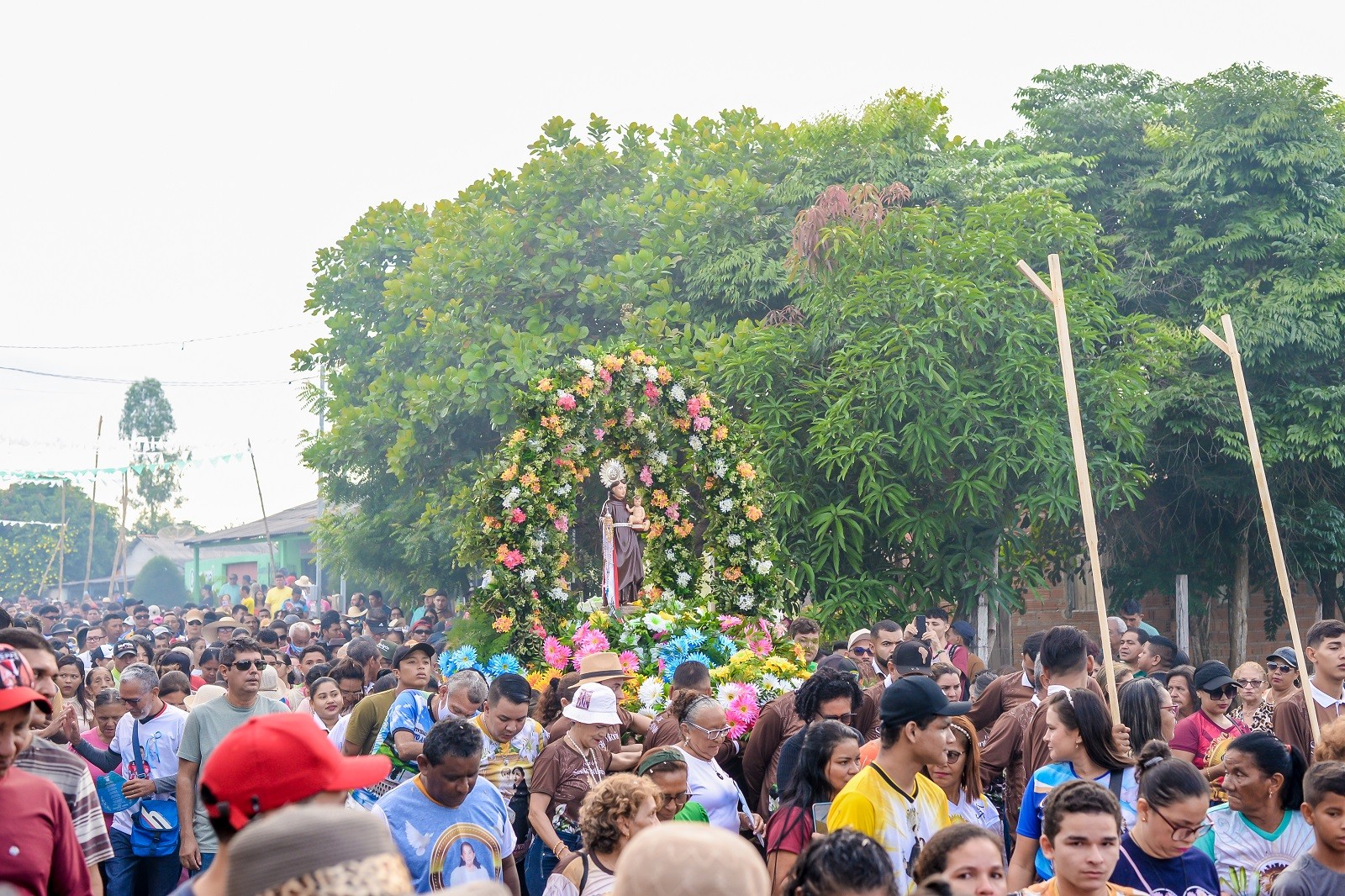 93ª edição do Círio de Santo Antônio reúne cerca de 25 mil fiéis no município de Alenquer