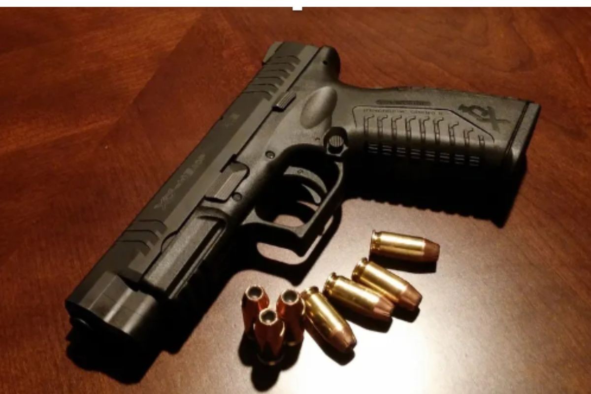 CAC é hospitalizado após atirar na própria mão durante limpeza de arma em MS