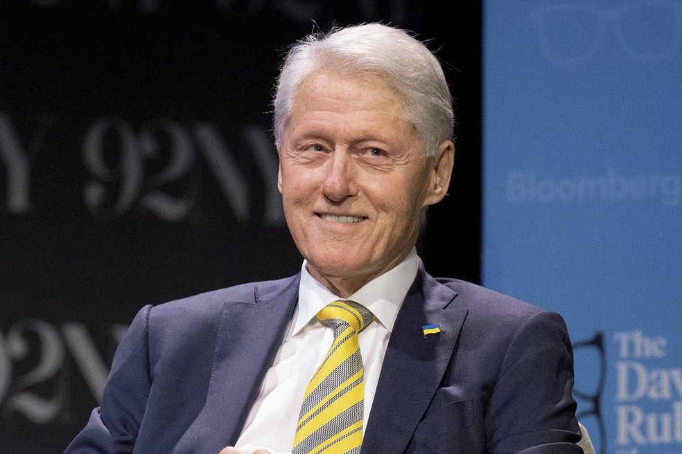 Ex-presidente dos EUA, Bill Clinton, em foto de maio de 2023. — Foto: Evan Agostini/AP