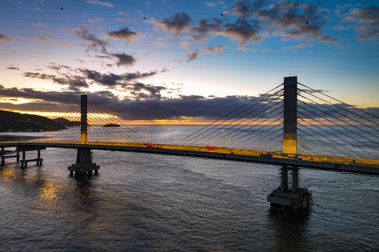 Inauguração da ponte de Guaratuba terá show de drones e fogos de artifício; veja programação