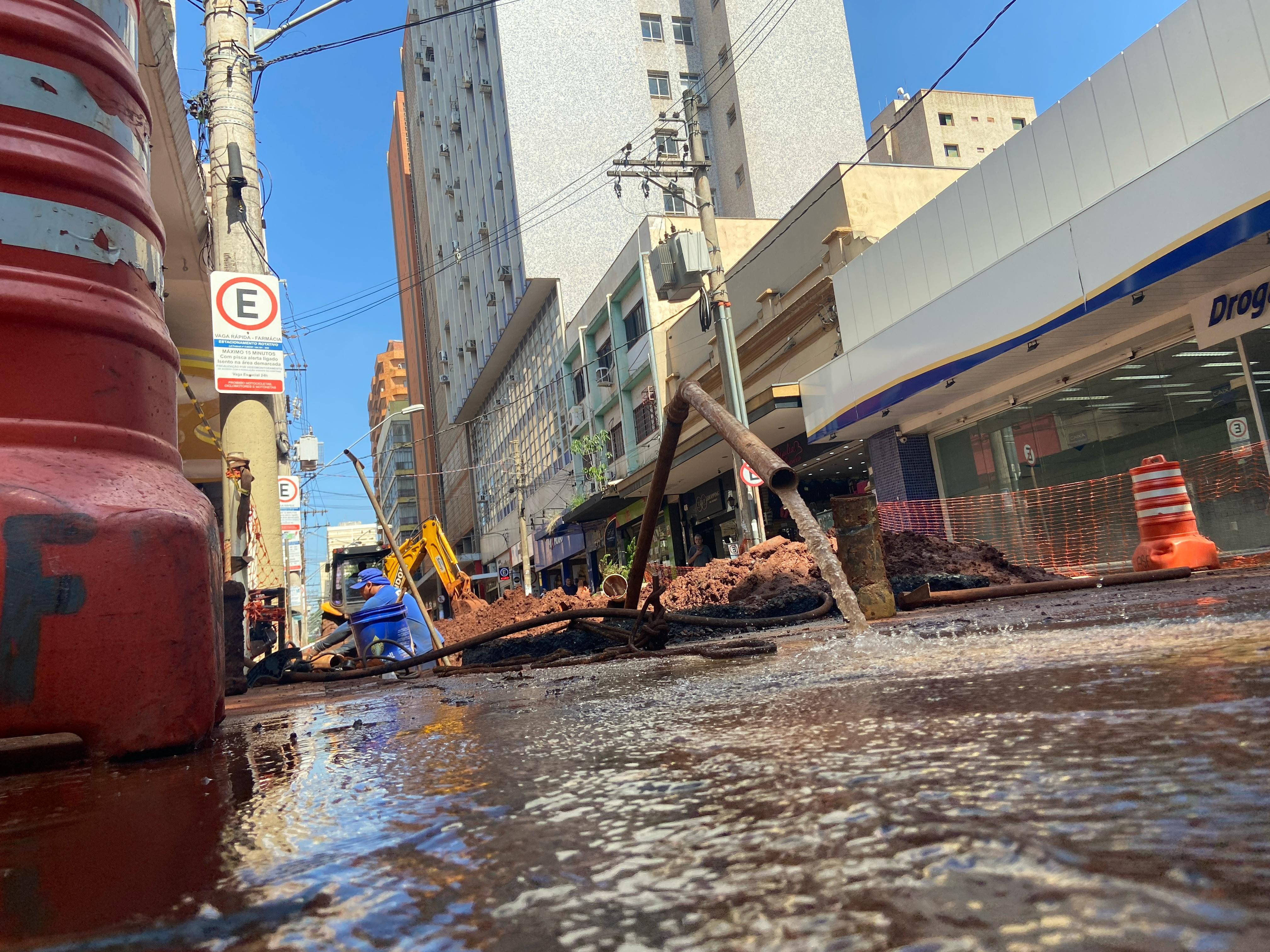 Prefeitura anuncia obras para melhorar distribuição de água em Ribeirão Preto; veja medidas