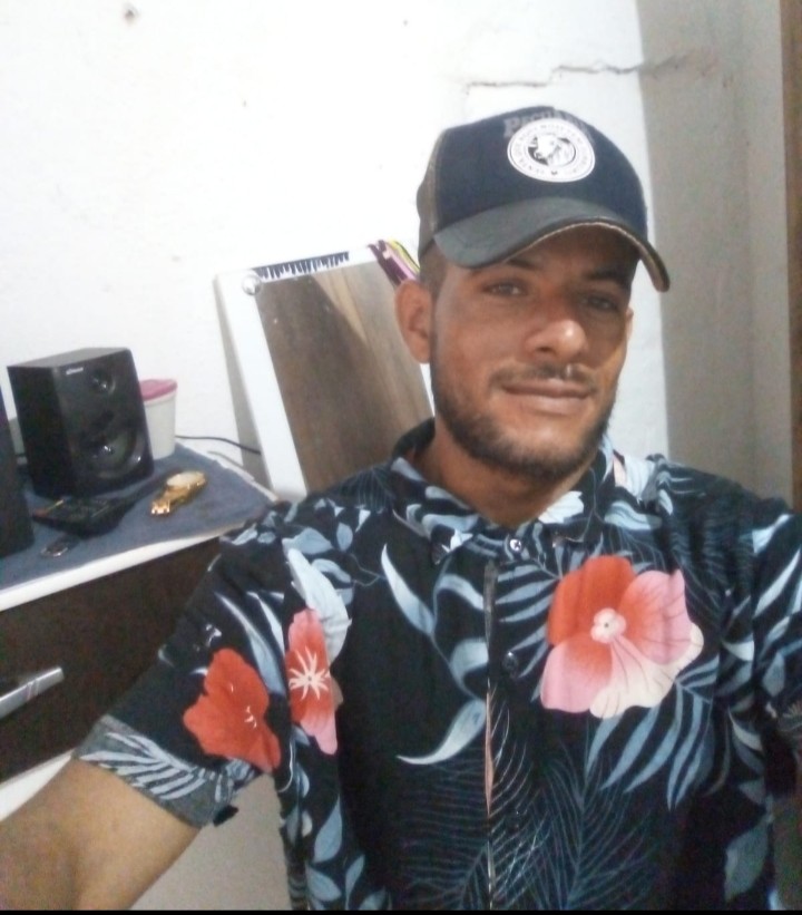 Casal acusado de invadir casa e matar homem com facada no pescoço é condenado a 27 anos de prisão em pena somada