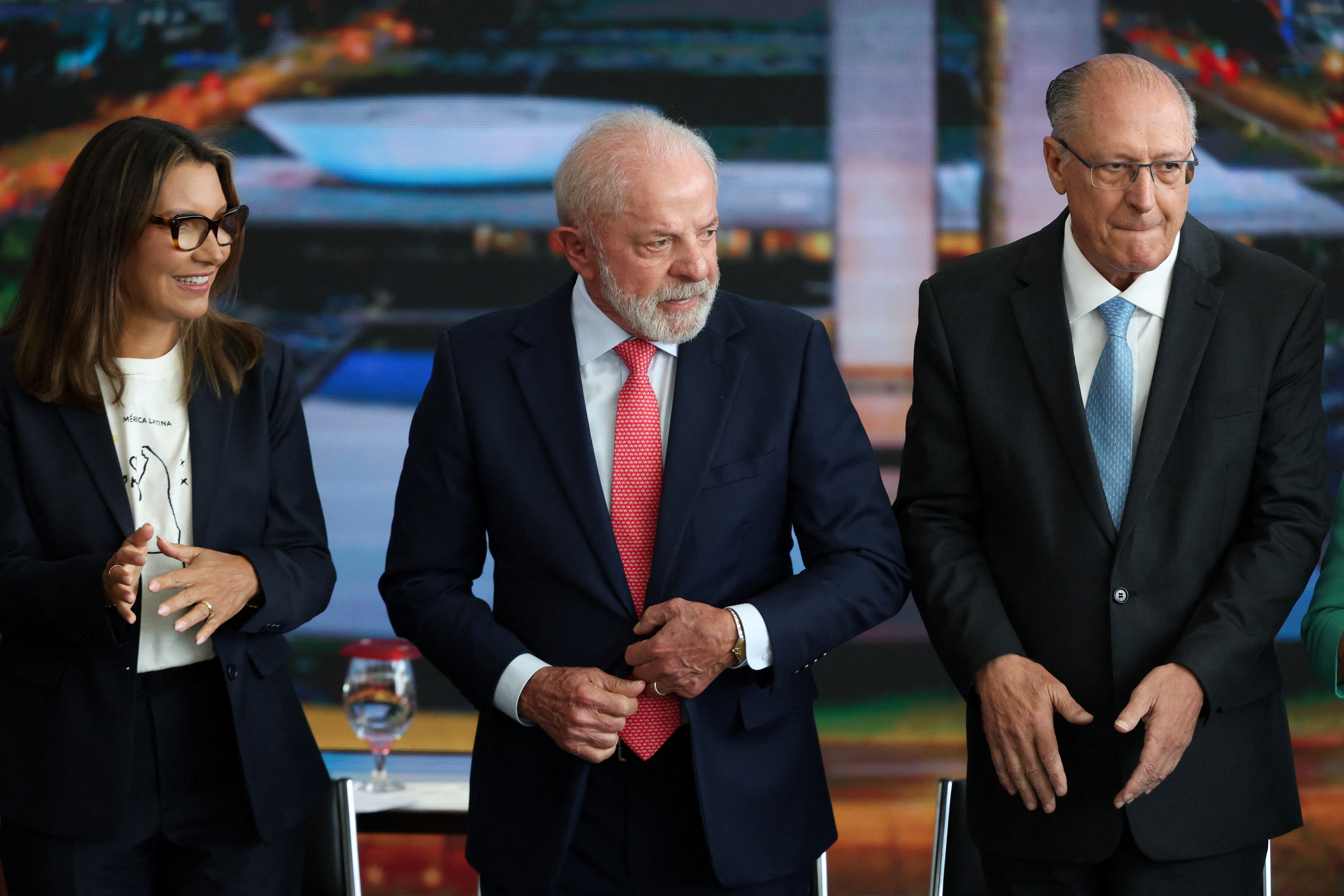 Lula se reúne com presidente do PSB em meio a dúvidas se Alckmin vai compor chapa à reeleição