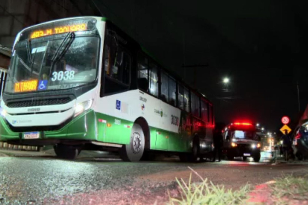 Passageira de 82 anos morre após descer e ser atropelada por ônibus em Cuiabá 