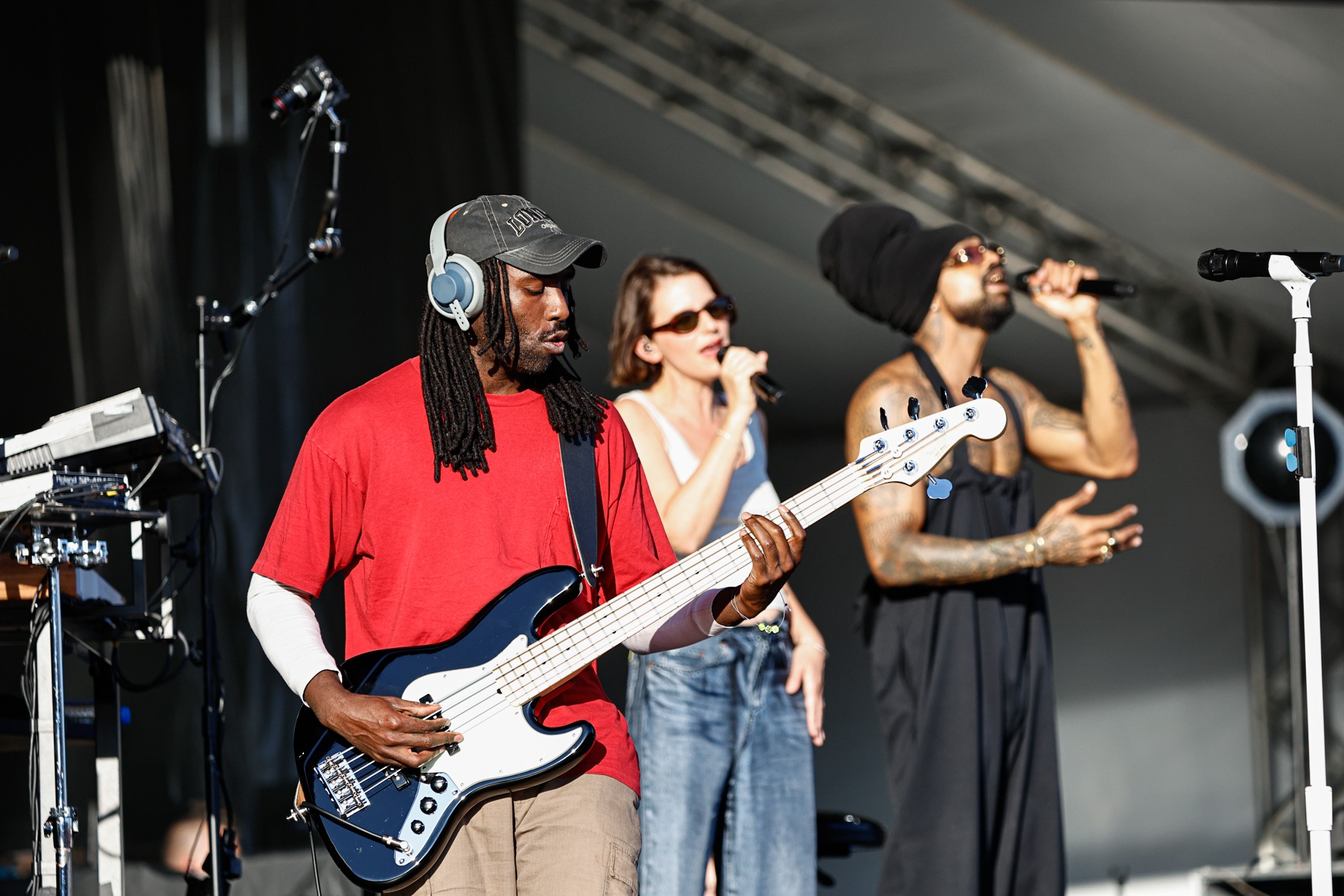 No Lolla 2026, Blood Orange fala pouco, toca muito e prova que música boa sempre emociona 