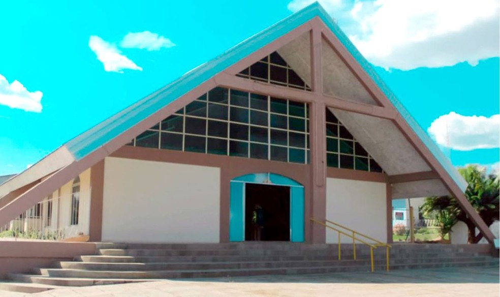 Igreja Nossa Senhora Aparecida alvo de invasão — Foto: Arquivo pessoal