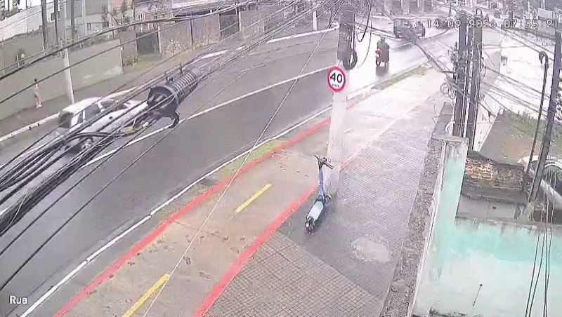 Curva da Estrada Bezerra de Menezes preocupa motoristas após sequência de acidentes em São José; VÍDEO